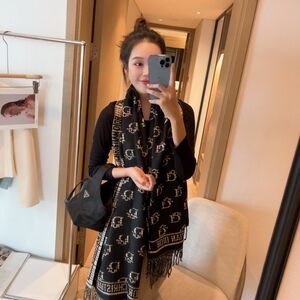 <AUTHENTIC>Dior Scarf